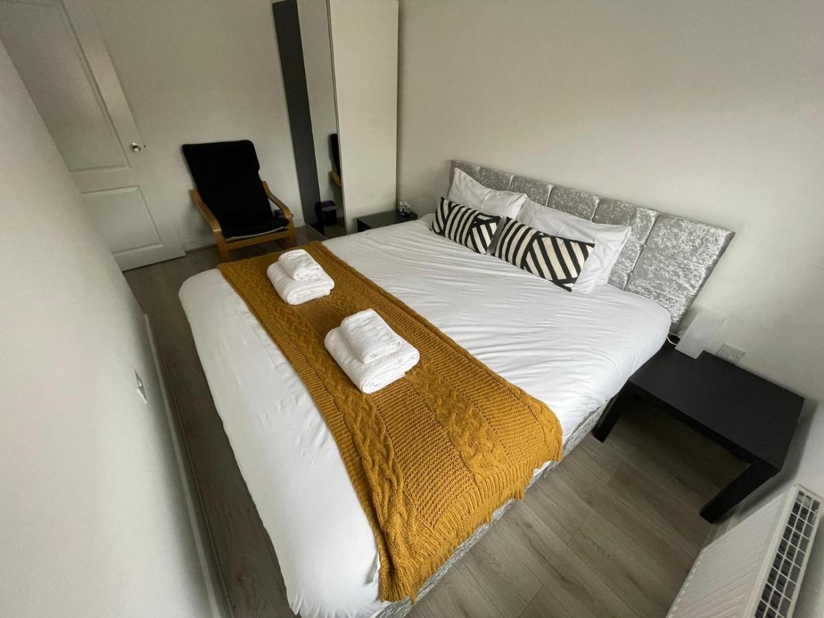 Modern Room With Huge Bed - Walk To City Centre! Манчестер Екстер'єр фото